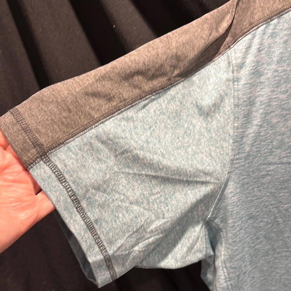 Columbia Gray and Green Short Sleeve Tee - Picture 5 of 5